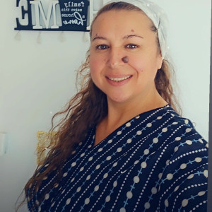 Corina Moldovan - Cu Această Carte În Mînă (2025)