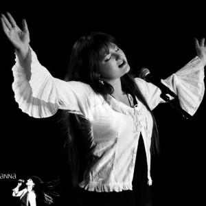 DANNA - Tânărul Crai (2013)