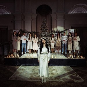 Diana Scridon - Intr-O Iesle Ne-Nsemnata (2021)