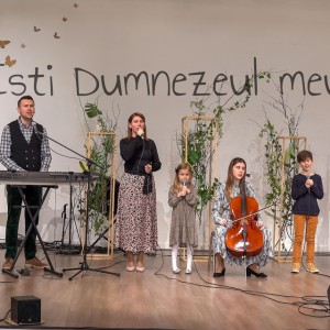 Familia Mihai - Esti Dumnezeul Meu Cel Mare (2022)