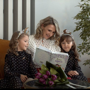 Erika & Enya Agapie - Mama Mea (2023)