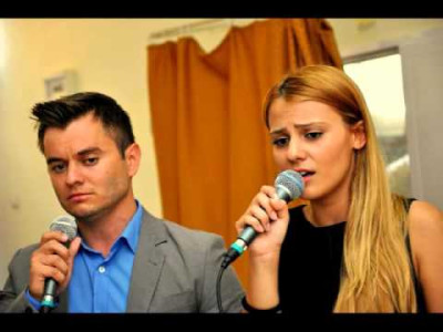 Alin & Florina Jivan - Priveste in sus