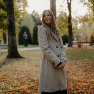 Naomi Magda - Te Laud In Furtuni (2025)